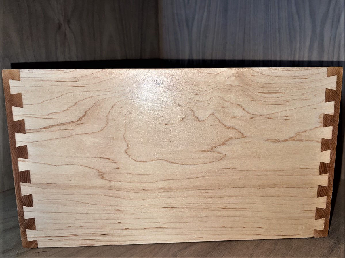 Manufactured by South Florida Dovetailed Drawers - Premium White Hard Maple 5/8 Inch Thick